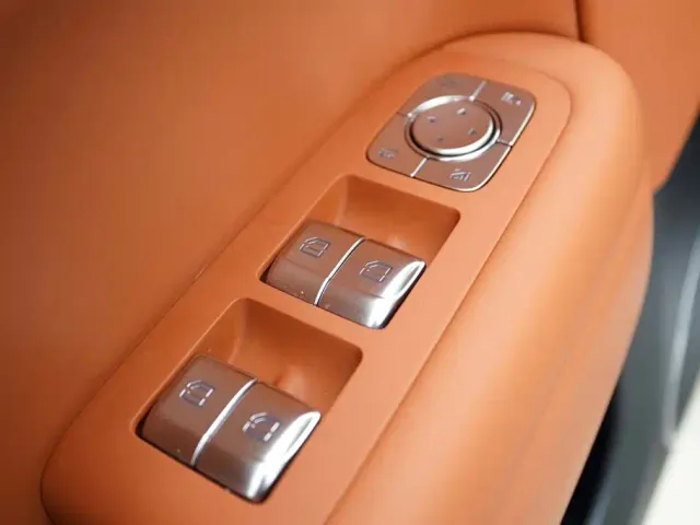 Li Auto Li Auto L6 2024 Pro — Фото автомобиля 10