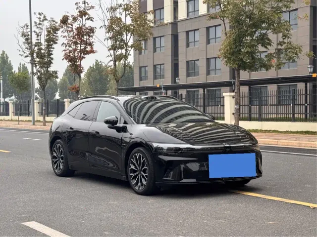 Zeekr 007 GT — Фото автомобиля 3