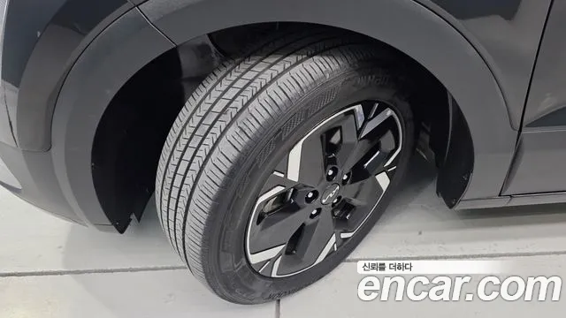 Kia Niro Niro (New) — Фото автомобиля 5