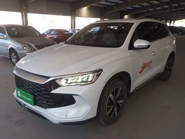 Фотография автомобиля — BYD Song Pro