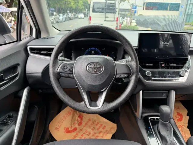 Toyota Frontlander — Фото автомобиля 14