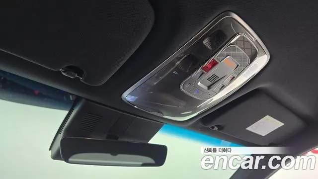 Genesis GV70 2.5T Бензин AWD — Фото автомобиля 26