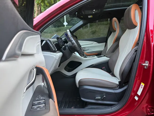 BYD Song Pro — Фото автомобиля 7