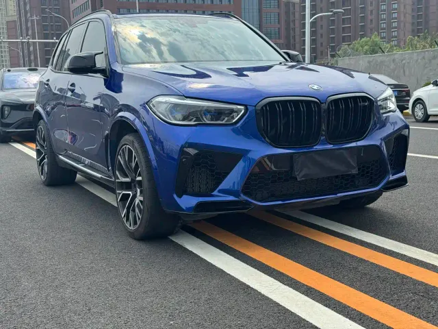 BMW X5 M — Фото автомобиля 3