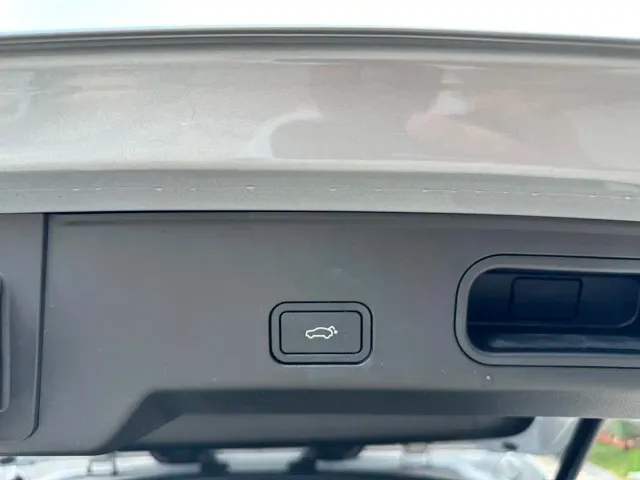 Geely Boyue L — Фото автомобиля 26