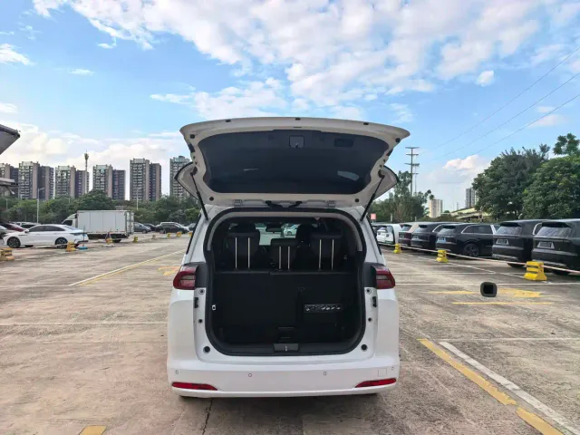 GAC Trumpchi M6 — Фото автомобиля 22