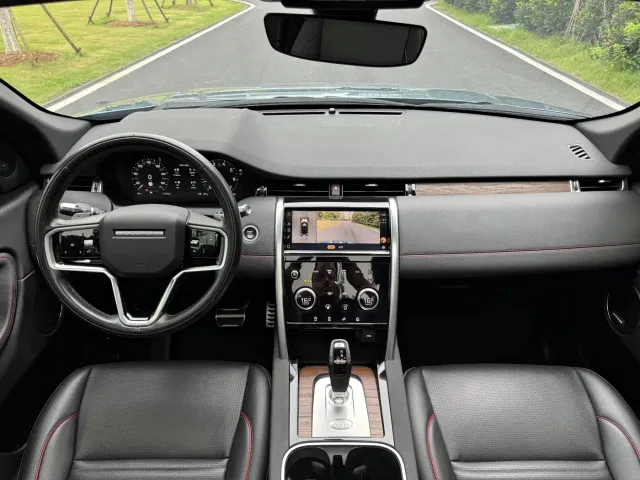 Land Rover Discovery Sport — Фото автомобиля 11