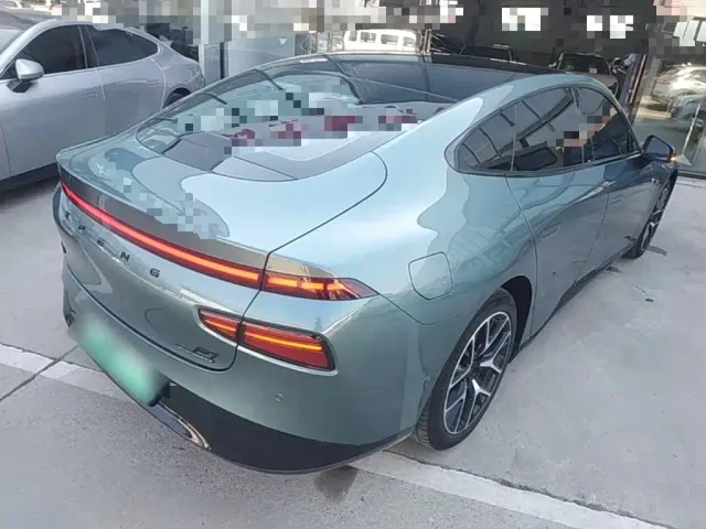 Xpeng P7 — Фото автомобиля 6