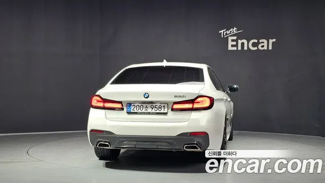 BMW 5-Series — Фото автомобиля 4