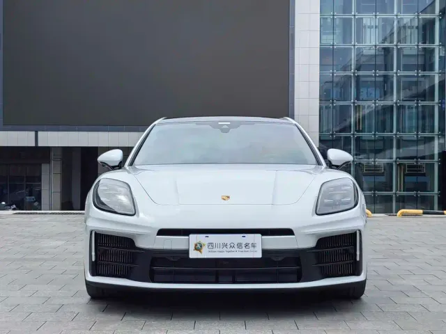 Porsche Panamera — Фото автомобиля 3
