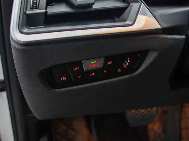 BMW 3 Series — Фото автомобиля 7