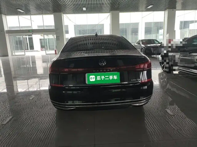 Volkswagen Passat — Фото автомобиля 5