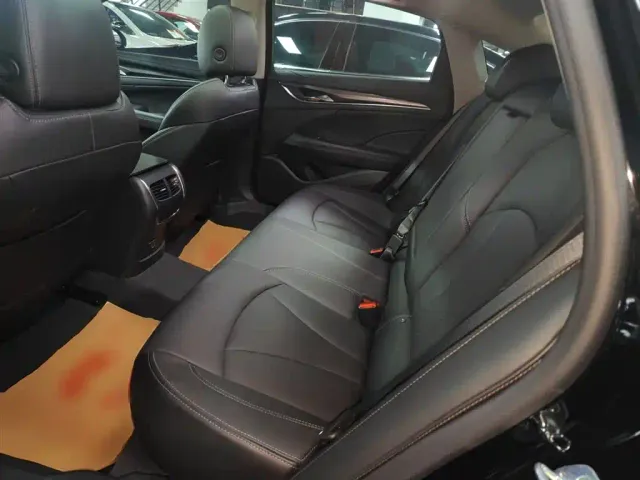Buick LaCrosse — Фото автомобиля 16