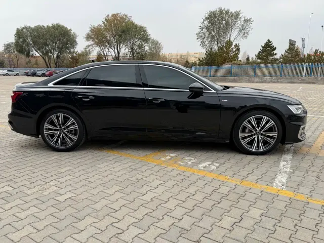 Audi A6L — Фото автомобиля 5