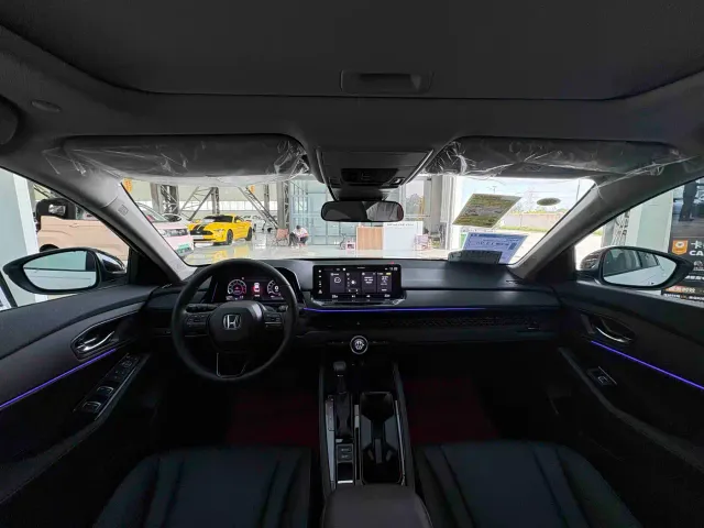 Honda Accord — Фото автомобиля 7