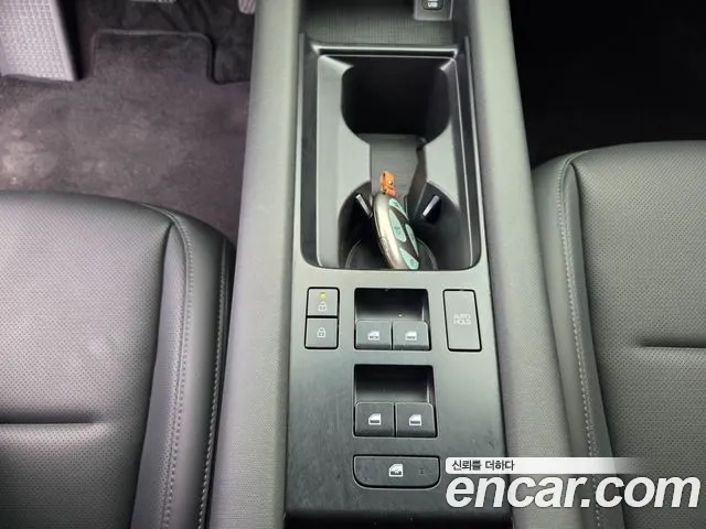 Hyundai Ioniq 6 — Фото автомобиля 11