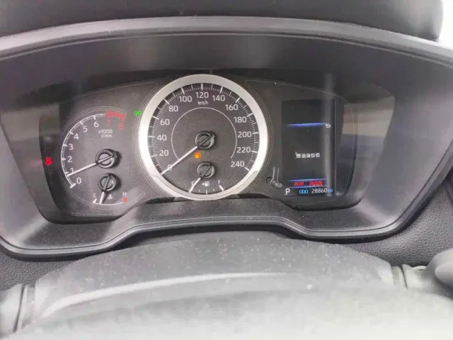 Toyota Corolla Cross — Фото автомобиля 4