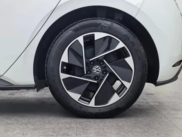 Volkswagen ID.3 — Фото автомобиля 13
