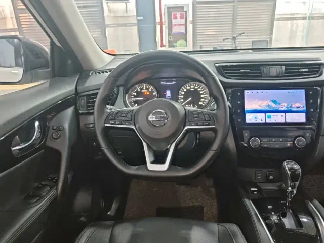 Nissan X-Trail — Фото автомобиля 10