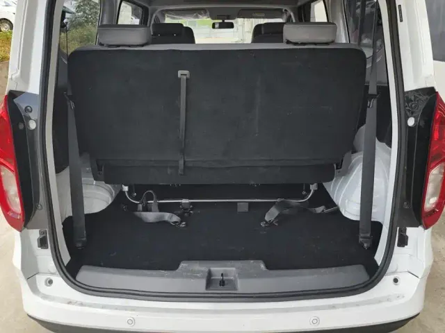 Wuling Hongguang — Фото автомобиля 4