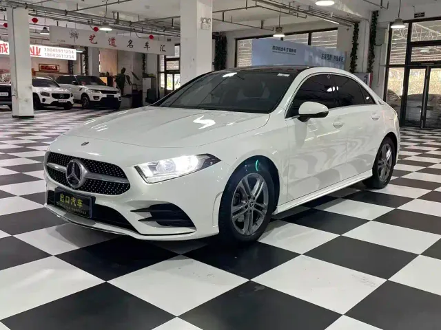 Фотография автомобиля — Mercedes-Benz A-Class