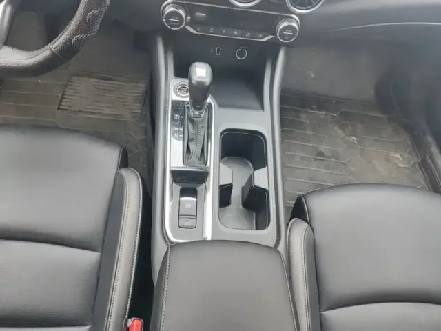 Nissan Sylphy 2022 1.6L XL CVT Delight Edition — Фото автомобиля 16