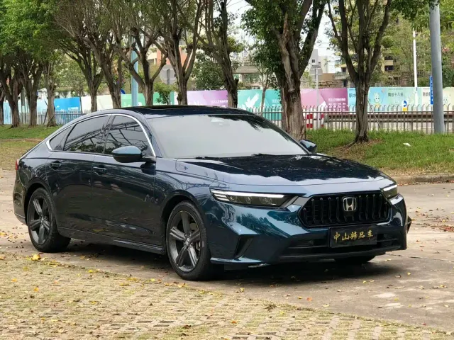 Фотография автомобиля — Honda Inspire