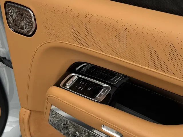 ZEEKR Zeekr 9X 2025 model Ultra Edition 70kWh — Фото автомобиля 13