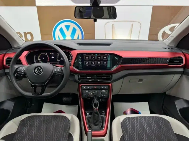 Volkswagen T-Cross — Фото автомобиля 9
