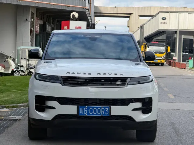 Land Rover Range Rover Sport — Фото автомобиля 2
