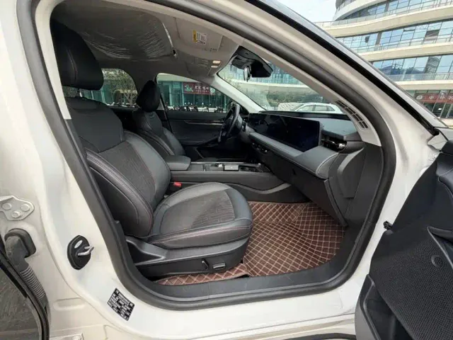 Ford Mondeo — Фото автомобиля 5