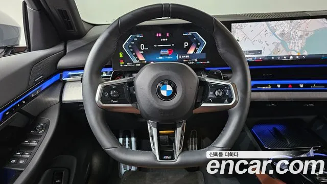 BMW 5-Series 5 серия (G60) 530i xDrive M Sport — Фото автомобиля 14