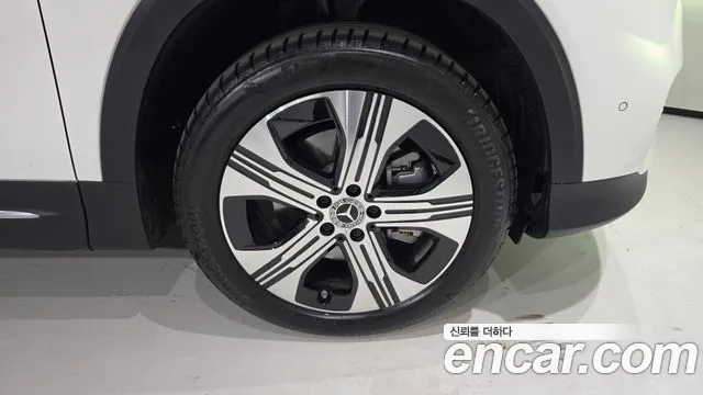 Mercedes-Benz EQB X243 — Фото автомобиля 5