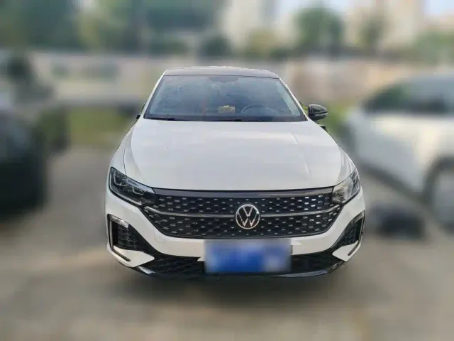 Volkswagen Lavida — Фото автомобиля 22