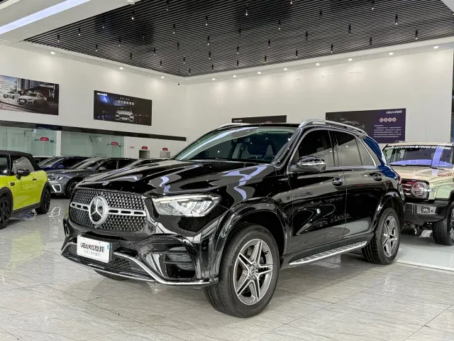 Mercedes-Benz GLE-Class — Фото автомобиля 2