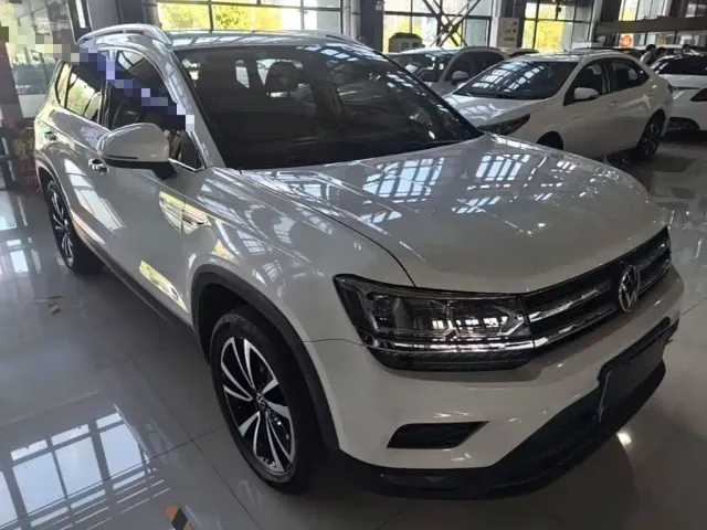 Volkswagen Tharu — Фото автомобиля 3