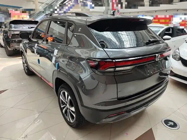 Changan Changan CS35 PLUS 2023 Enjoyment Edition 1.4T DCT Luxury — Фото автомобиля 4