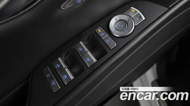 Genesis G80 RG3 — Фото автомобиля 30