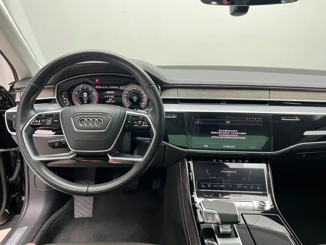 Audi A8 — Фото автомобиля 16