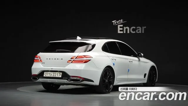 Genesis G70 — Фото автомобиля 2