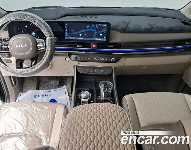 Kia Carnival Generation 4 — Фото автомобиля 9
