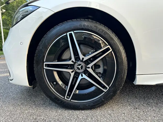 Mercedes-Benz C-Class — Фото автомобиля 18