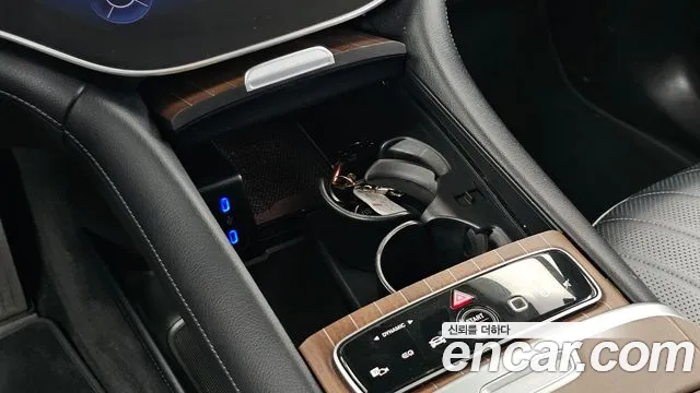 Mercedes-Benz EQS — Фото автомобиля 23