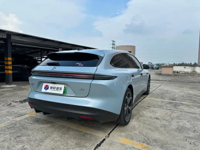 Nio ET5 Touring — Фото автомобиля 8