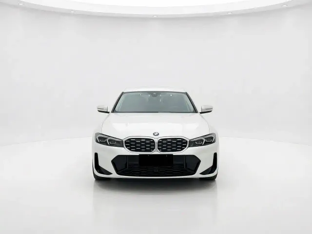 BMW 3 Series — Фото автомобиля 2