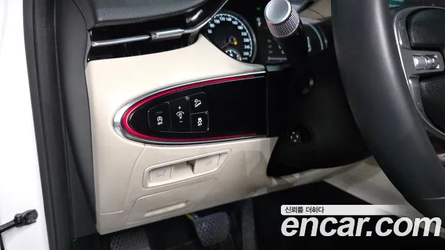 Genesis GV70 — Фото автомобиля 28