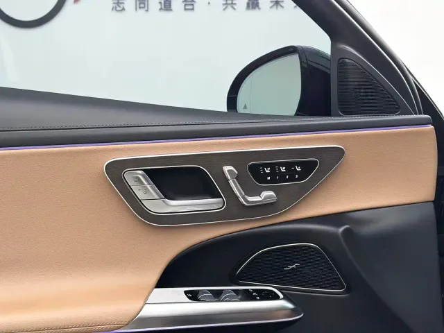 Mercedes-Benz E-Class — Фото автомобиля 13