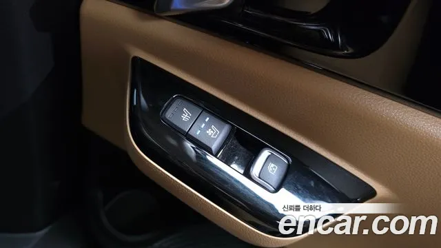 Kia Canival — Фото автомобиля 27
