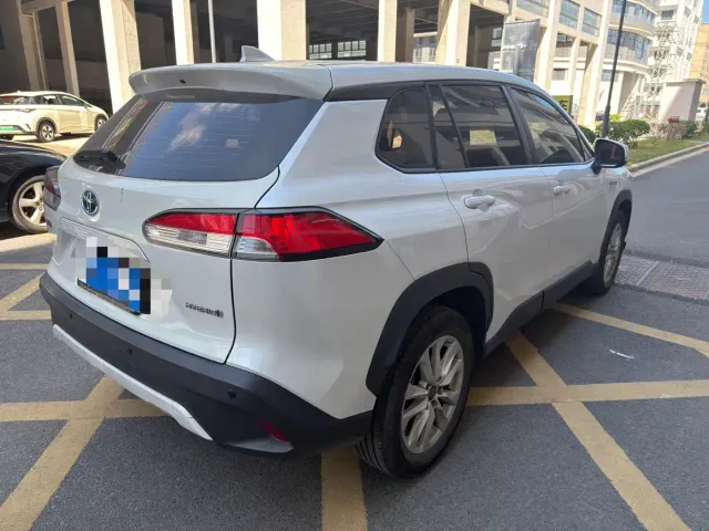 Toyota Corolla Cross — Фото автомобиля 9