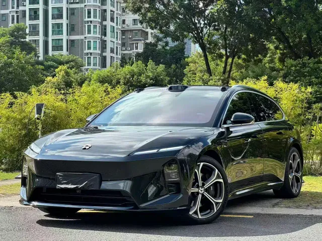 Фотография автомобиля — Nio ET5 Touring